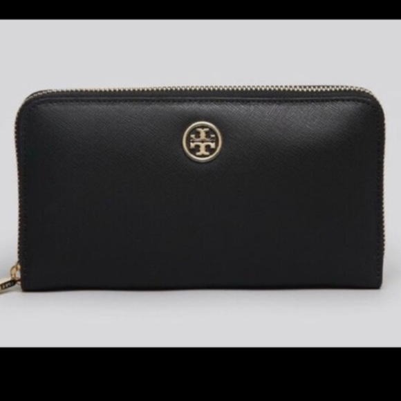 Tory Burch Handbags - Tory Burch Robinson Black Leather Zip Continental Wallet Women’s